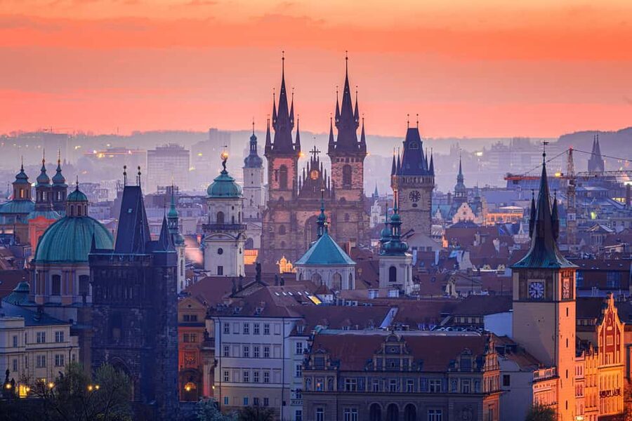 Prague: Award-Winning Old Town Food Tour with Four Drinks - Dessert and coffee: a local sweet you will not see on every corner