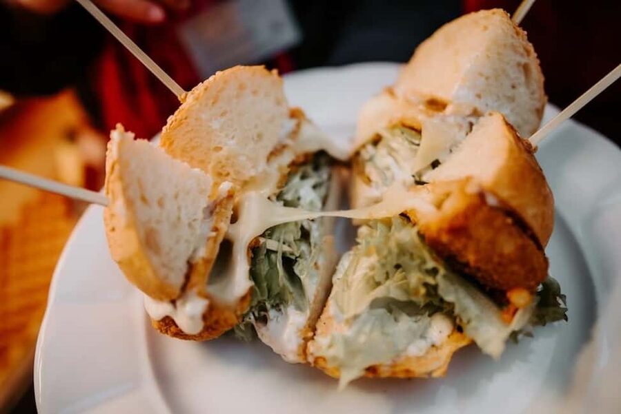 Prague: Award-Winning Old Town Food Tour with Four Drinks - Why the guide makes or breaks this tour