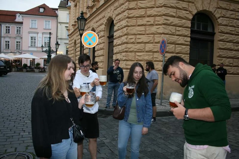 Prague Beer History: Highlights Tour with Tasting - Stop 4: Charles Bridge beer talk and scenic photo time (25 minutes)