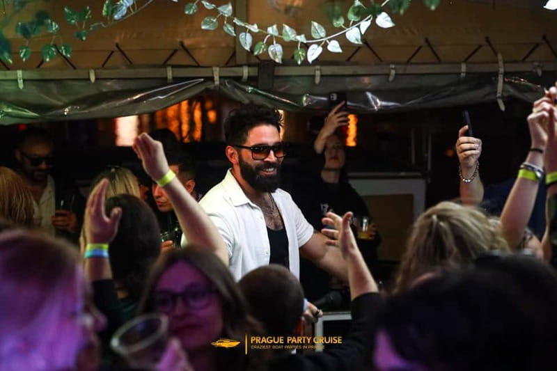Prague : Boat Party with Afterparty at EPIC - Timing tips: choosing a start time that matches your day