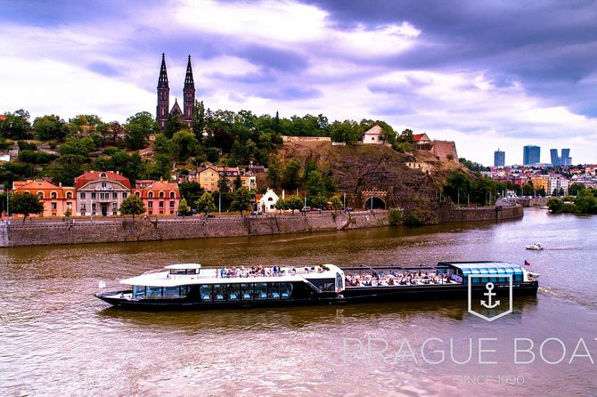 Prague Boats 2-hour Lunch Cruise - Charles Bridge to Prague Castle: the key sights you pass