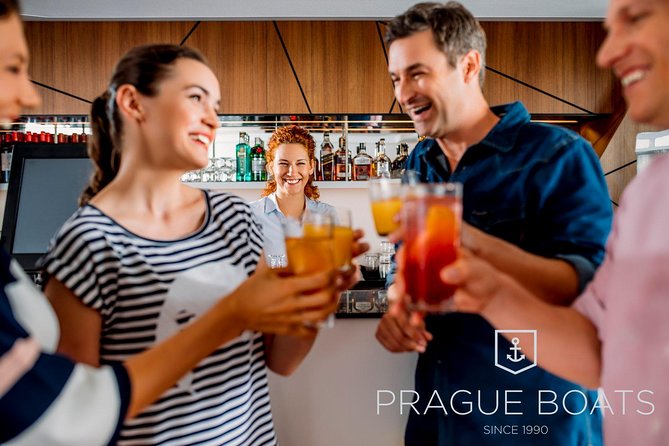 Prague Boats 3-hour Dinner Cruise - The Buffet Dinner: Czech Comfort Plus International Hits