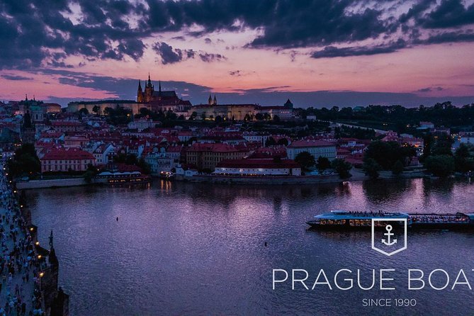 Prague Boats 3-hours Crystal Dinner Cruise - The 3-hour evening program: what the cruise feels like