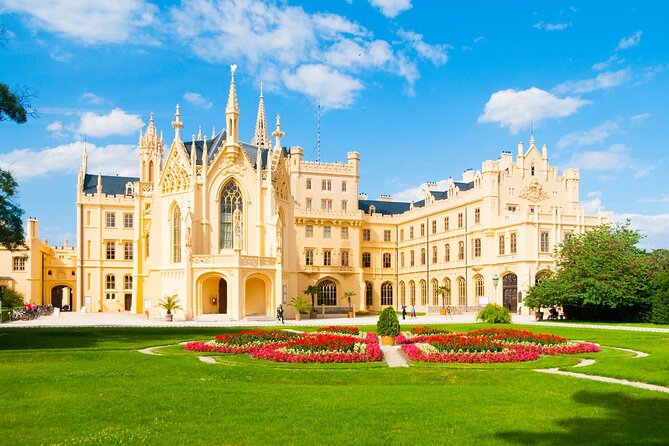 Prague-Budapest One-Way Sightseeing Day Tour - Győr Old Town: Baroque corners, churches, and the Győr Town Hall from 1900