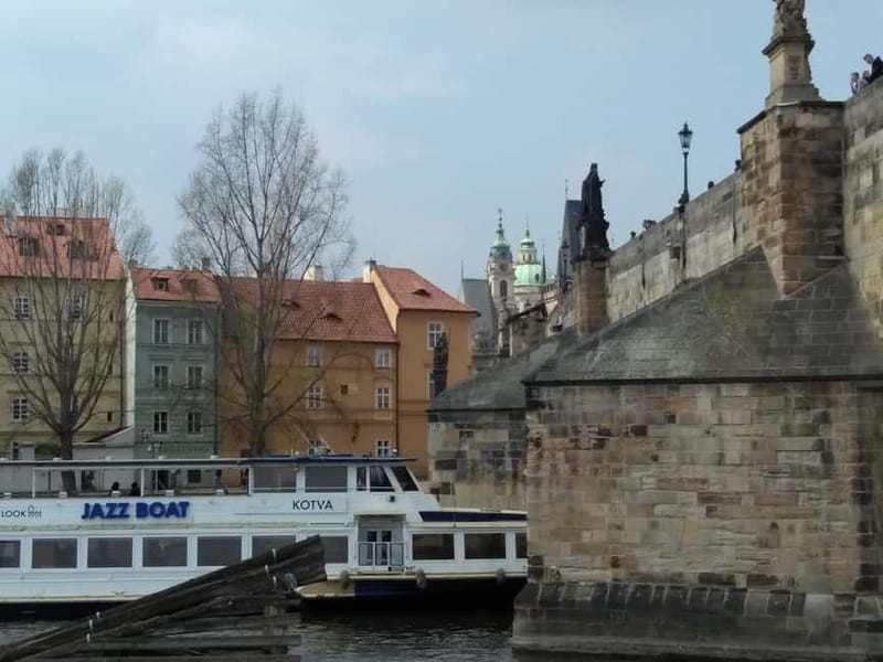 Prague: Bus and Boat Tour - Where the tour ends, and what to do next