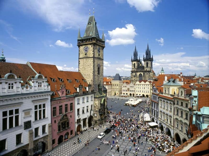 Prague: Bus and Boat Tour - Charles Bridge expectations: plan for views, not guaranteed docking