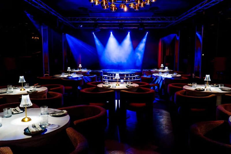 Prague: Cabaret Show at Medusa - Nightlife Prague - What the Show Feels Like: Music, Dance, and Costumes in One Production