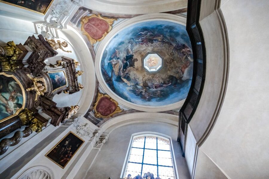 Prague Castle 2.5-Hour Tour Including Admission Ticket - Golden Lane: tiny spaces with very human stories