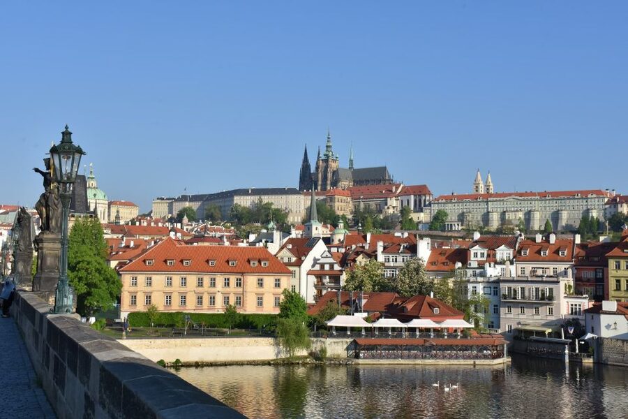 Prague Castle: Admission Ticket With Transfer And Audioguide - Meeting Get Prague Guide and getting your start organized