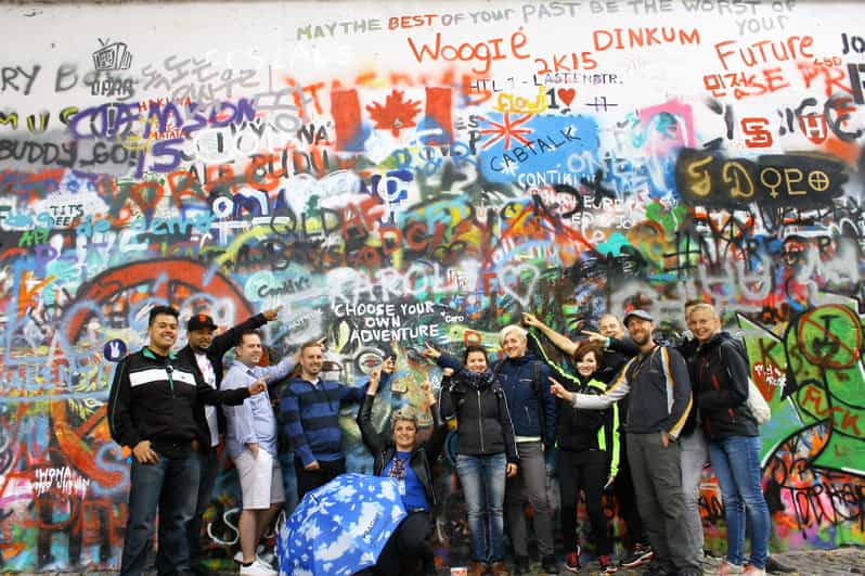 Prague Castle and Charles Bridge Private Walking Tour - Starting At Charles Bridge: The Easy Win For Getting Your Bearings