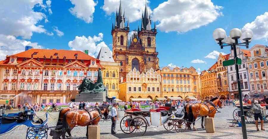 Prague: Castle and Jewish Quarter Tour - Josefov (Jewish Quarter) in One Smart Stop