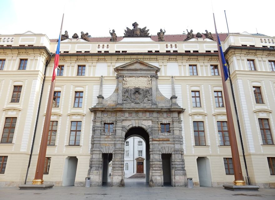 Prague: Castle and Lesser Town Walking Tour with Local Guide - Parks, gardens, and the Castle grounds you actually want to pause in