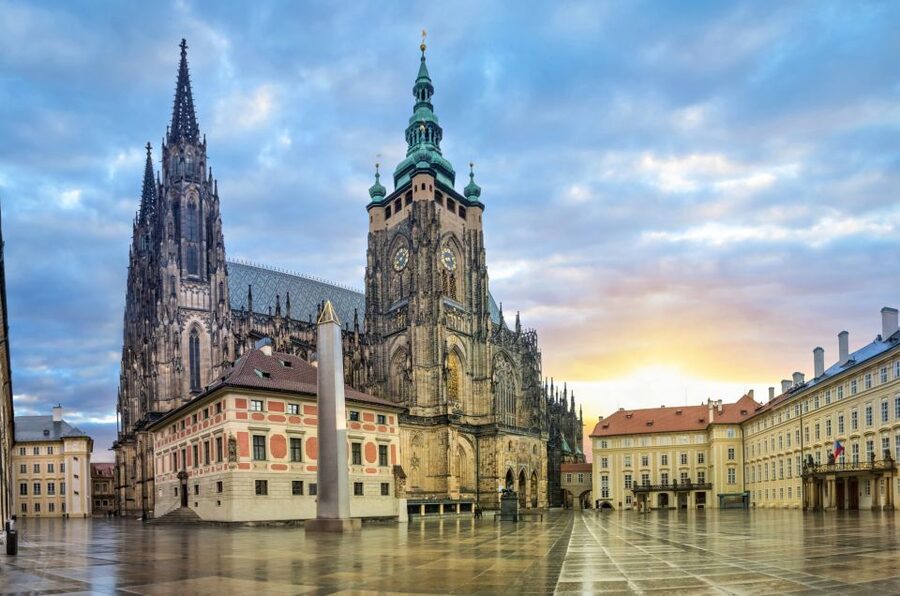 Prague Castle and St. Vitus Cathedral Private Walking Tour - The 5 hour option: Lesser Town highlights and Charles Bridge included