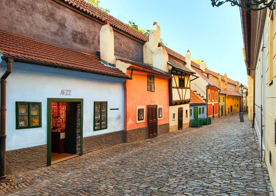 Prague: Castle Circuit Entry Tickets with Audio Guide - St. Vitus Cathedral: Gothic Architecture You Can Actually Follow
