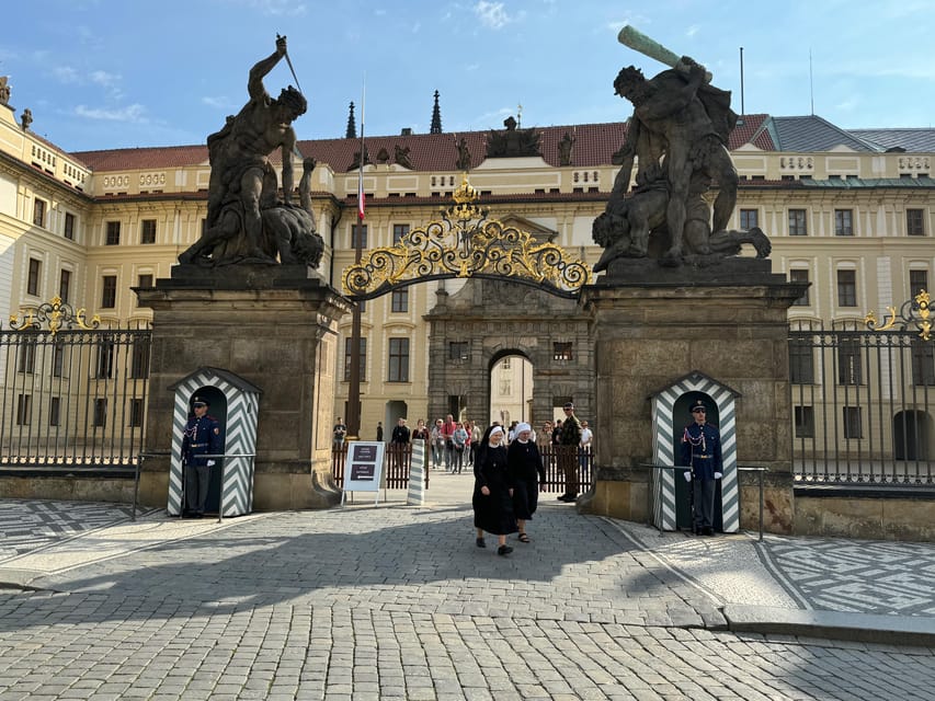 Prague Castle Interiors & Changing of the Guard-Small group - Old Royal Palace and Vladislav Hall: power, spectacle, and a famous window