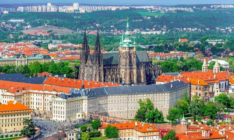 Prague Castle tour - Why Prague Castle feels bigger than it is, and why a guide helps