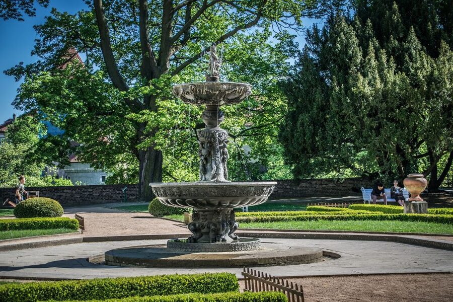 Prague Castle Tour With Tickets - Church of the Infant Jesus of Prague: a Meaningful Finish