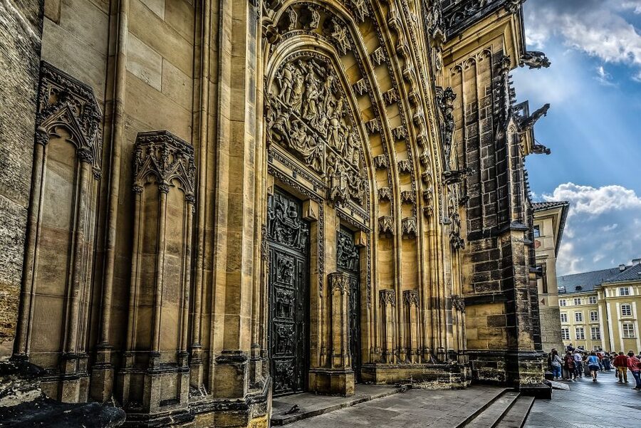 Prague Castle Tour With Tickets - Should You Book the Prague Castle Tour With Tickets