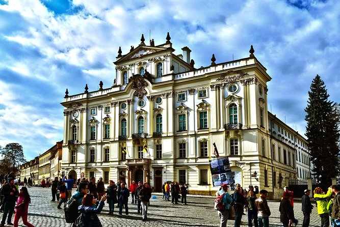 Prague Castle Walking Tour - Old Royal Palace: the long reign rooms that make the castle feel real
