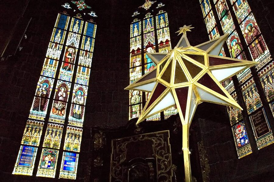 Prague Castle Walking Tour with Live Guide - Should You Book This Prague Castle Walking Tour?