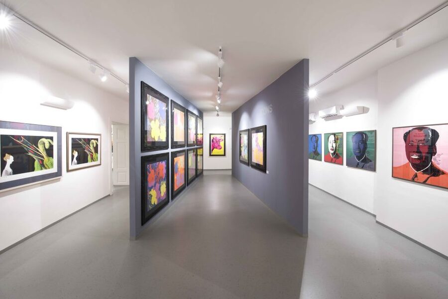 Prague: Central Gallery Ticket with Two Exhibitions - Exhibition Focus #2: Andy Warhol, Pop Art, and the Power of Portraits