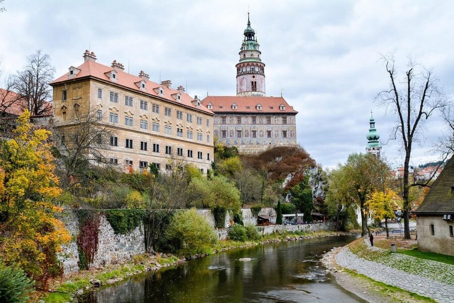 Prague: Cesky Krumlov Private Day Tour - Church of St. Vitus: Why This Stop Matters for Your Photos