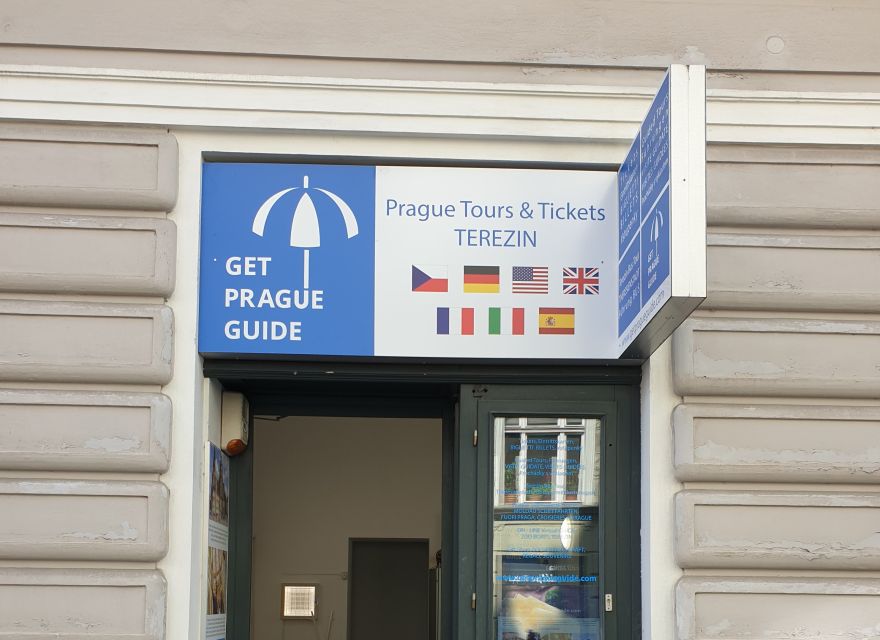 Prague: Charles Bridge Audio Guide with Tower Entry Ticket - Best timing for your 1-day ticket and self-guided rhythm