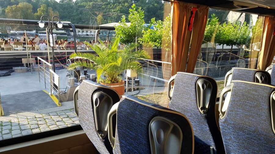 Prague: City Tour and Dinner Cruise with Hotel Pickup - Timing, Weather, and What You Should Bring for a Prague Night