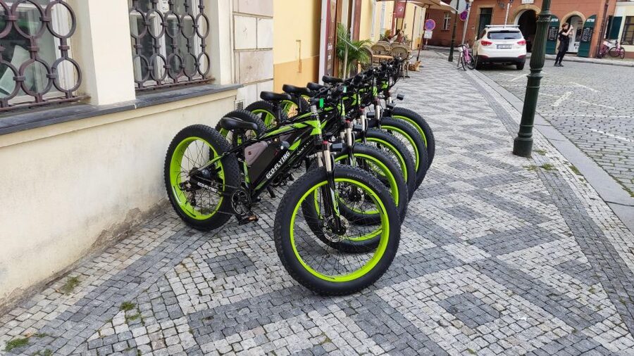 Prague: City Viewpoints Tour by Electric Fat Bike - Getting started at Euro Segway Prague, and why the first 15 minutes matter