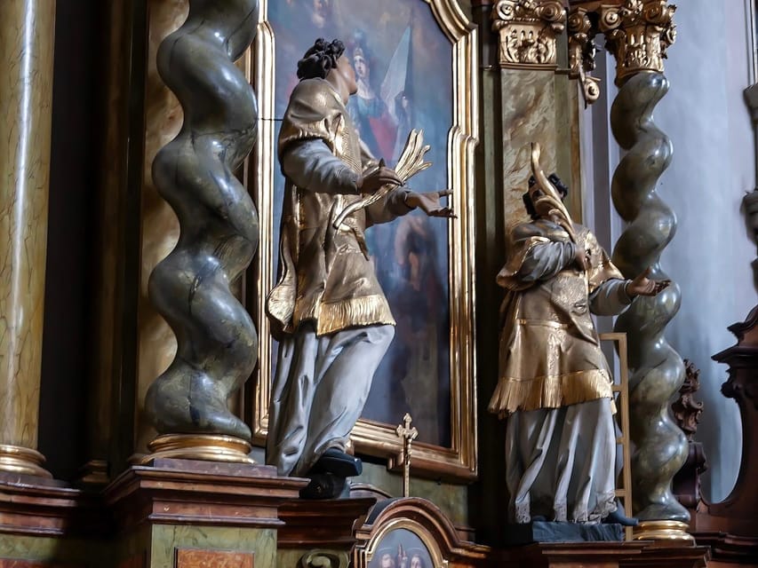 Prague: Classical Concert at St. Giles' Church - Choosing your seat in St. Giles: sound, sightlines, and pew comfort