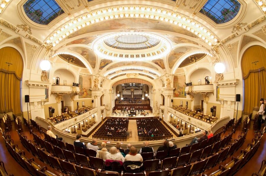 Prague: Classical Concerts at Smetana Hall, Municipal House - Inside Smetana Hall: what to look for while you listen