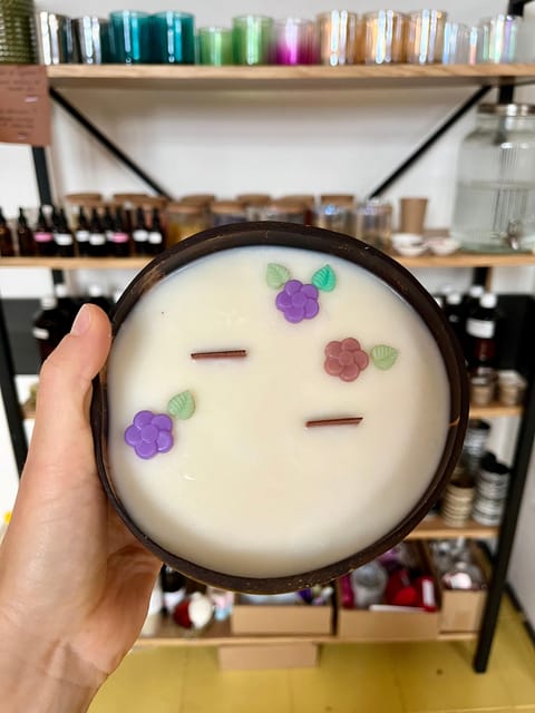 Prague: Coconut Candle Workshop - Getting the Best Results in Your 2 Hours