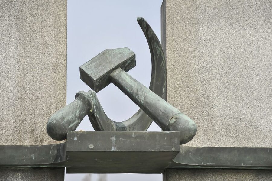 Prague: Communists and World War II Tour - Why This Tour Works: You Learn the Century by Walking It