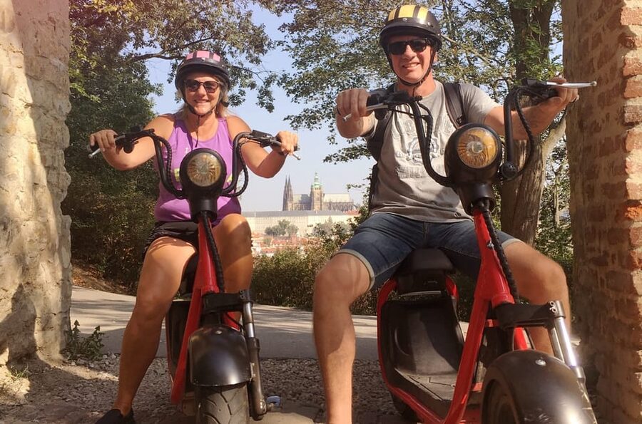 Prague Electric Scooter and eBike Grand Tour - Weather rules in Prague, rain ponchos and the wind limit