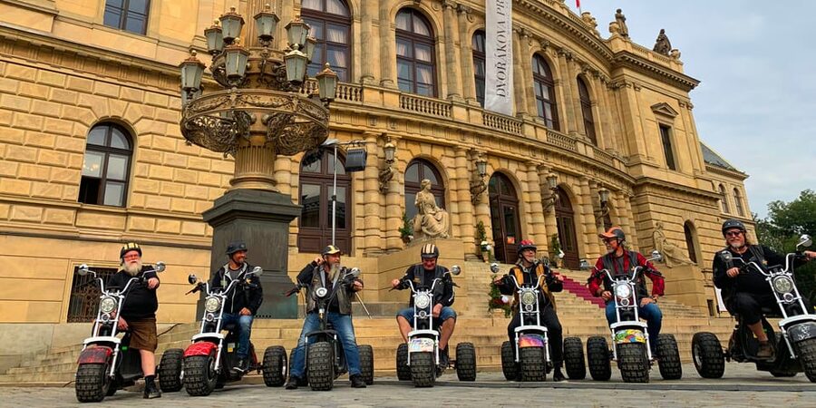 Prague: Electric Trike Viewpoints Tour - How the trikes handle Prague’s cobbles and traffic