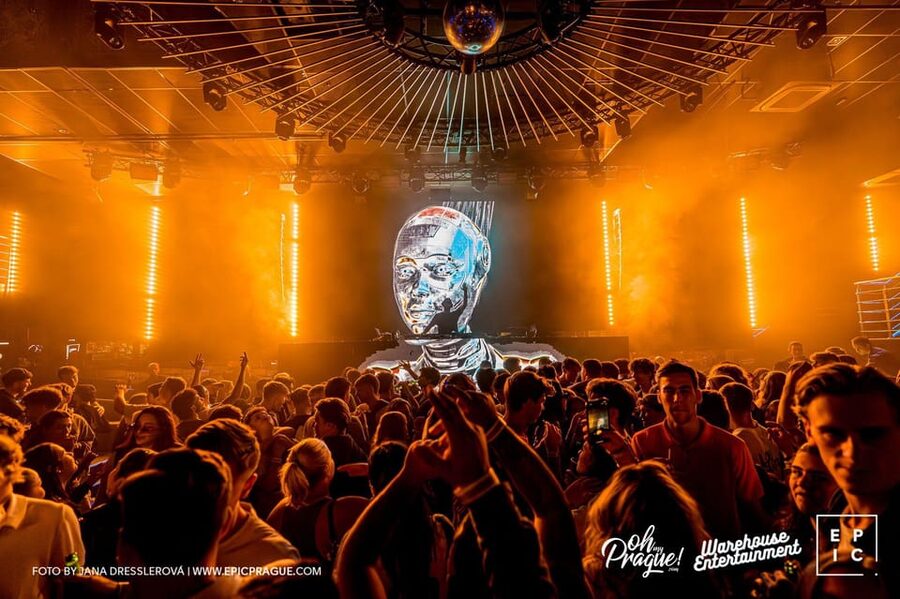 Prague: EPIC Nightclub Entry Ticket - The 7-hour ticket: how the night is set up