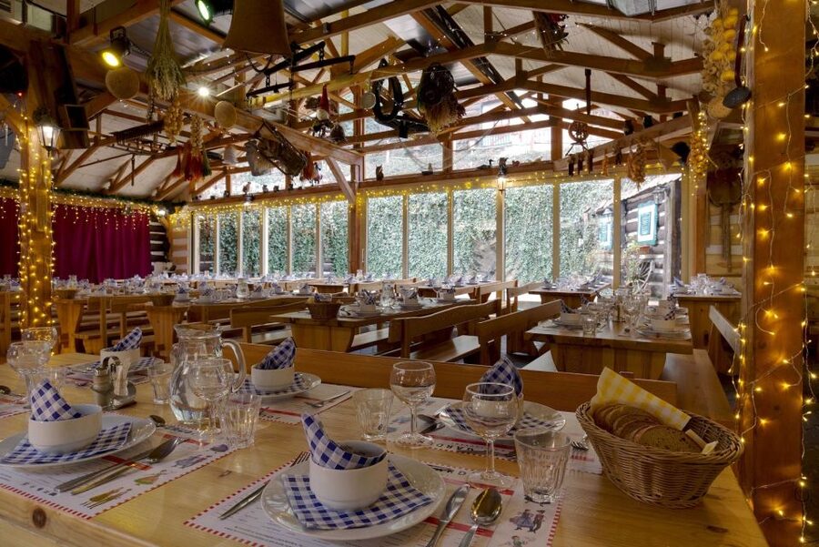Prague: Evening Folklore Garden Party with Traditional Menu - Why This Prague Folklore Garden Party Feels Like Local Life