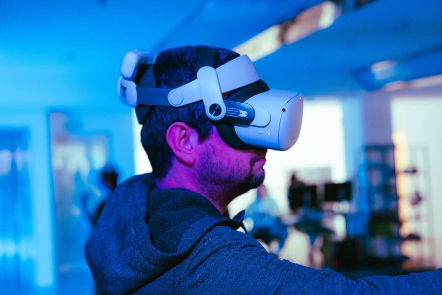 Prague: Explore the Virtual World of Assassin's Creed - Prague VR and Assassin’s Creed: The Real Appeal Is the Group Brainwork
