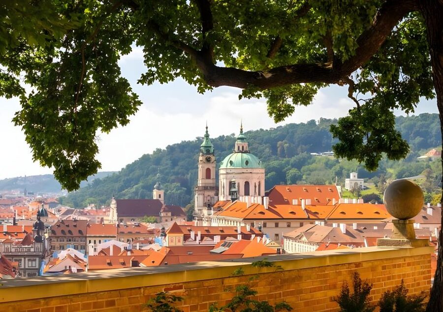Prague: Full-Day Private Tour of Prague - 5 hours - The walk itself: what to expect when Prague turns into a story