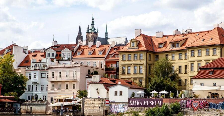 Prague: Full-Day Sightseeing Tour with Cruise and Lunch - Josefov, the Jewish Quarter, and why this part needs thoughtful attention