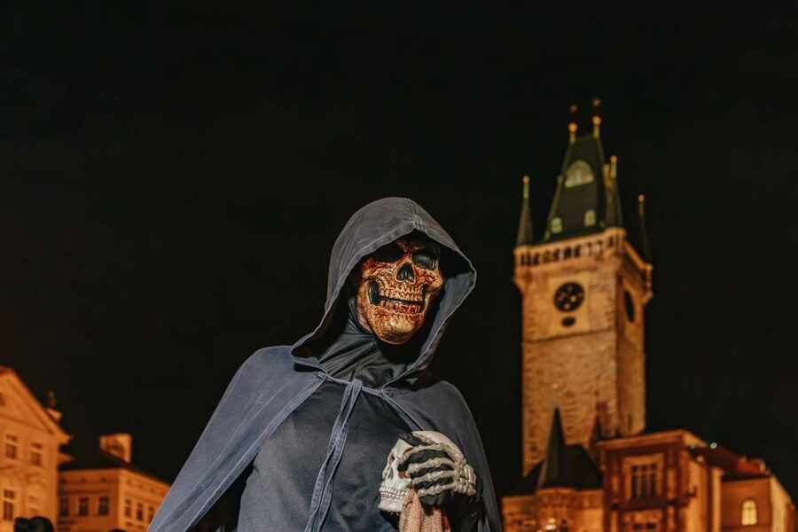 Prague: Ghost Walking Tour Where Legends Come To Life - Guides, Interaction, and Why Names Keep Coming Up