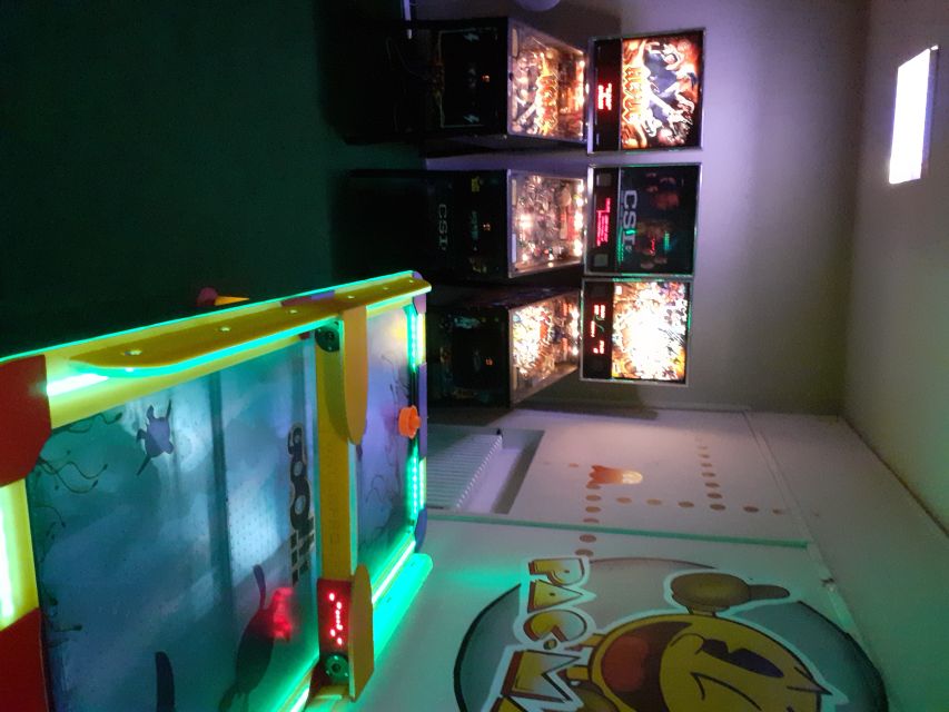 Prague: Glow Golf Mini Golf Game by UV Light - Key things to know before you go