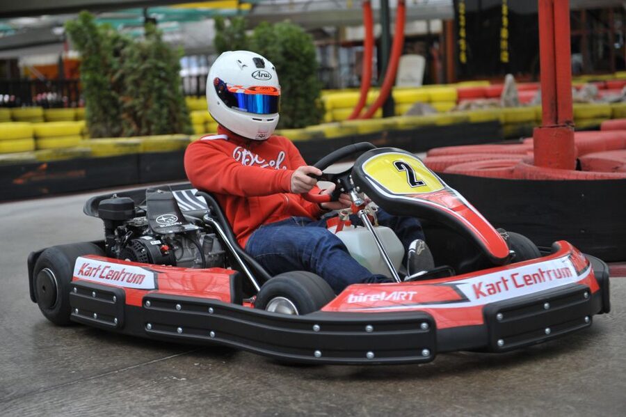Prague: Go-Kart Racing Experience - Languages, Instructors, and Group-Friendly Rules