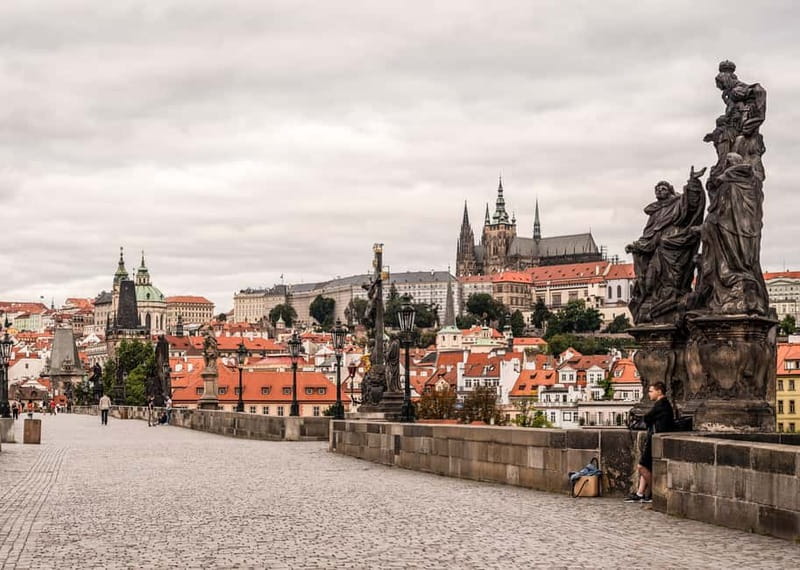 Prague Grand 2,5 hour + 2 hour exterior walking tour - From Prague Castle to Jewish Town: Manes Bridge and a shift in tone
