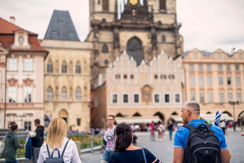 Prague Grand 2,5 hour + 2 hour exterior walking tour - The morning circuit: Old Town Square to Charles Bridge to Prague Castle