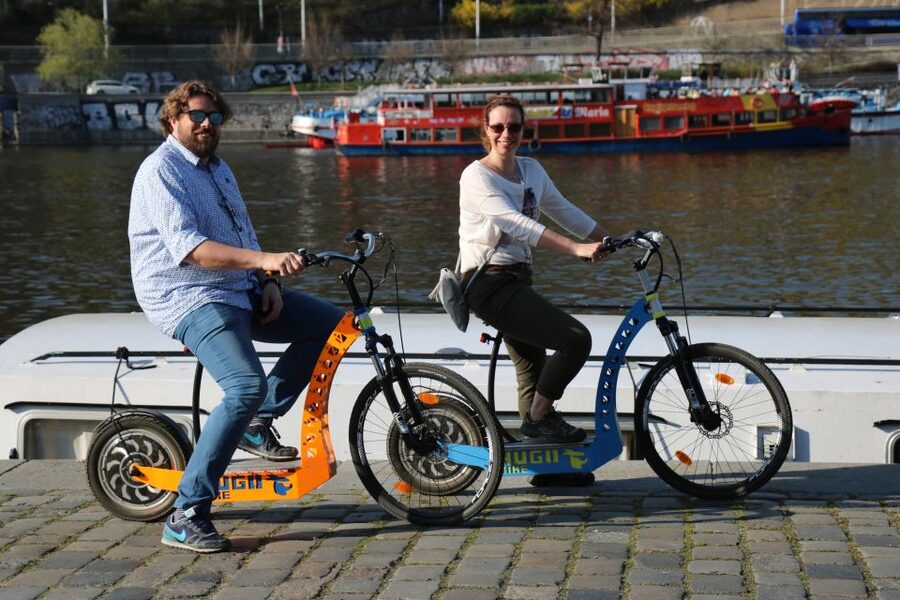 Prague: Grand Segway and eScooter Live Guided City Tour - Climbing to the castle area: St. Vitus views without the grind