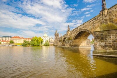 Guided Bus & Walking Tour with River Cruise & Lunch