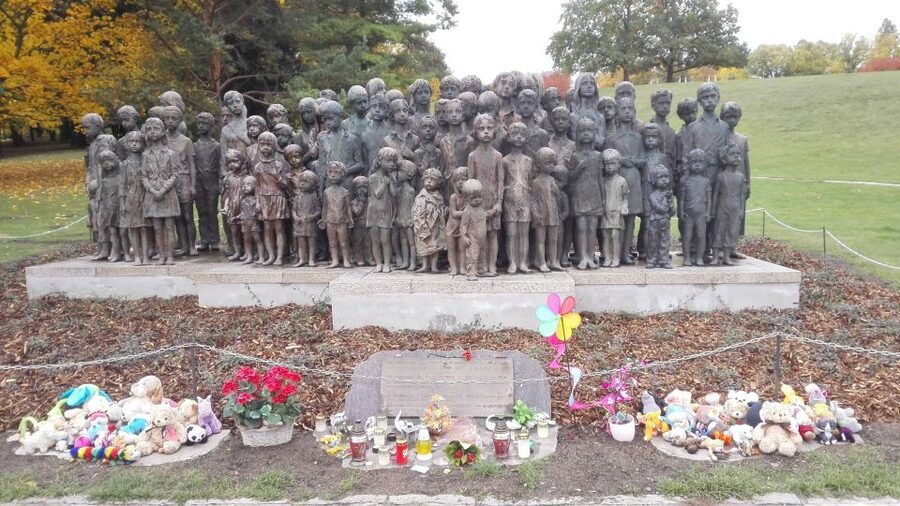 Prague: Guided Operation Anthropoid Tour with Lidice - St. Cyril and Methodius Church Crypt: The Hiding Place for 7 Paratroopers