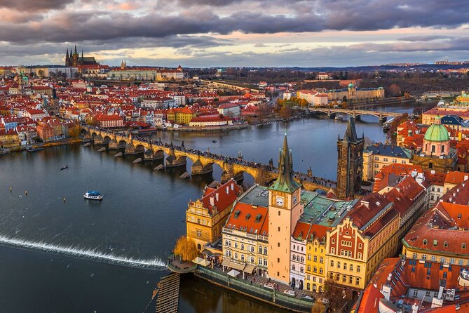 Prague Guided Walking Tour and Cruise with Authentic Czech Lunch - Prague Castle grounds: what you’ll get, and what you might not