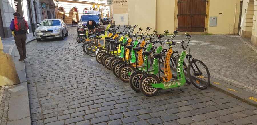 Prague: Highlights Tour on e-Scooter or eBike - Hradčany Square and getting into Prague Castle the easy way